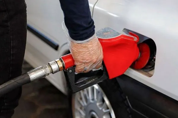 بنزین و گازوئیل مورد استفاده در کشور استاندارد نیست!