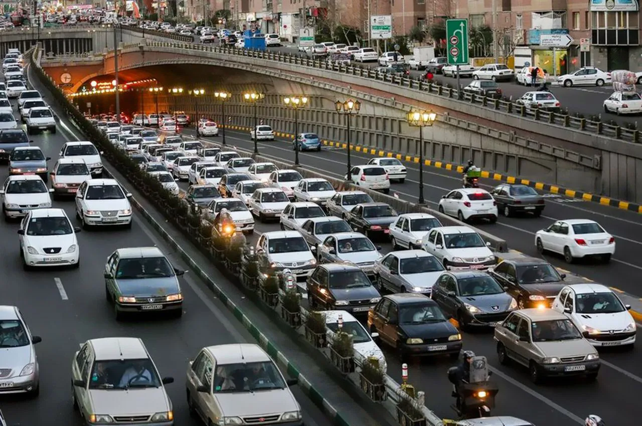 رتبه 76 ایرانی‌ها در جهان در مالکیت خودروی سواری / 49 میلیون ایرانی خودرو ندارند!